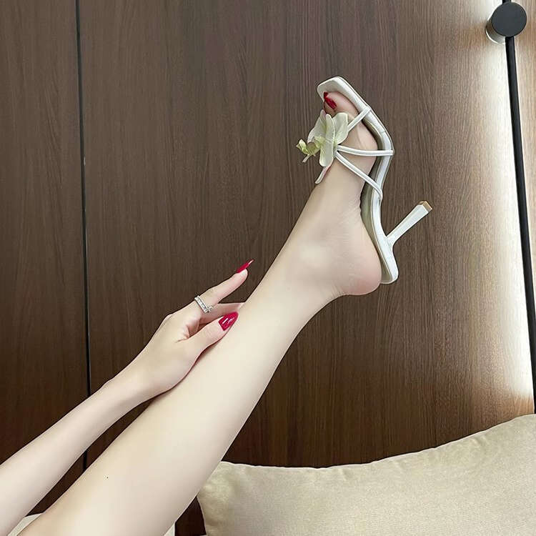 Top quality Brand High Quality New Style Free Delivery Designer Elegant style red womens 2025 new wer clip toe heels summer with skirt wear high heele