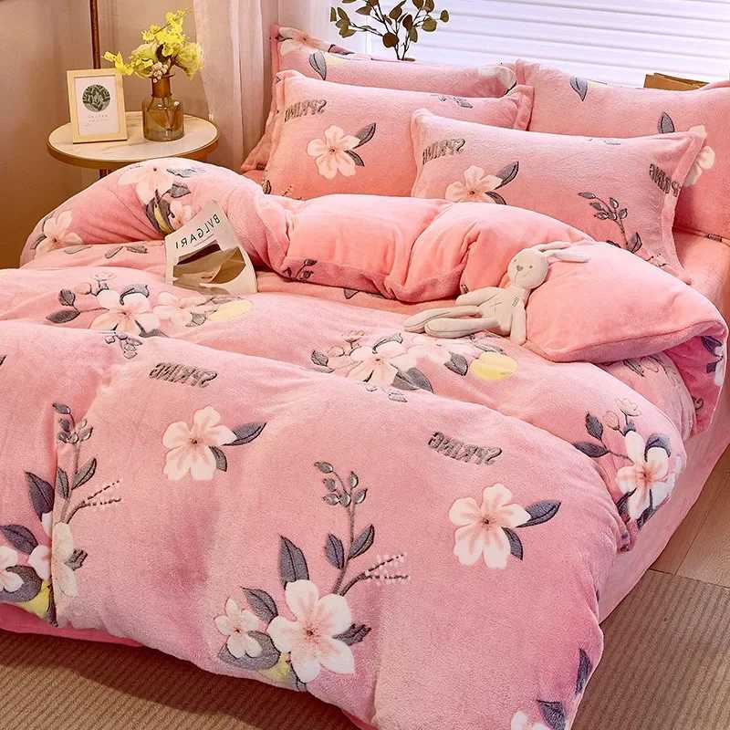 3Pcs Duvet Cover Set1Pc Heart Print Thicken Winter Warm Duvet Cover with 2Pcs cases for Double Bed Funda Nordica CamaM251118
