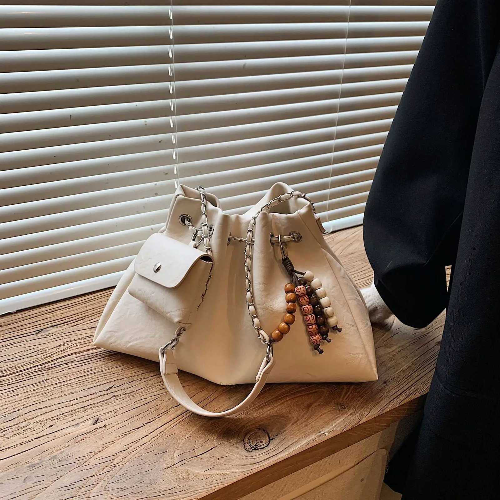 2025 New Trendy Versatile Handbag Niche Drawstring Design Bucket Bag High-end Crossbody BagW251118