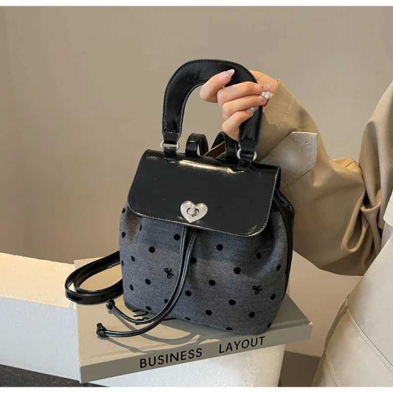 Modern Elegant Bucket Bag For Ladies With Drawstring Closure And Soft Luxurious LeatherW251118
