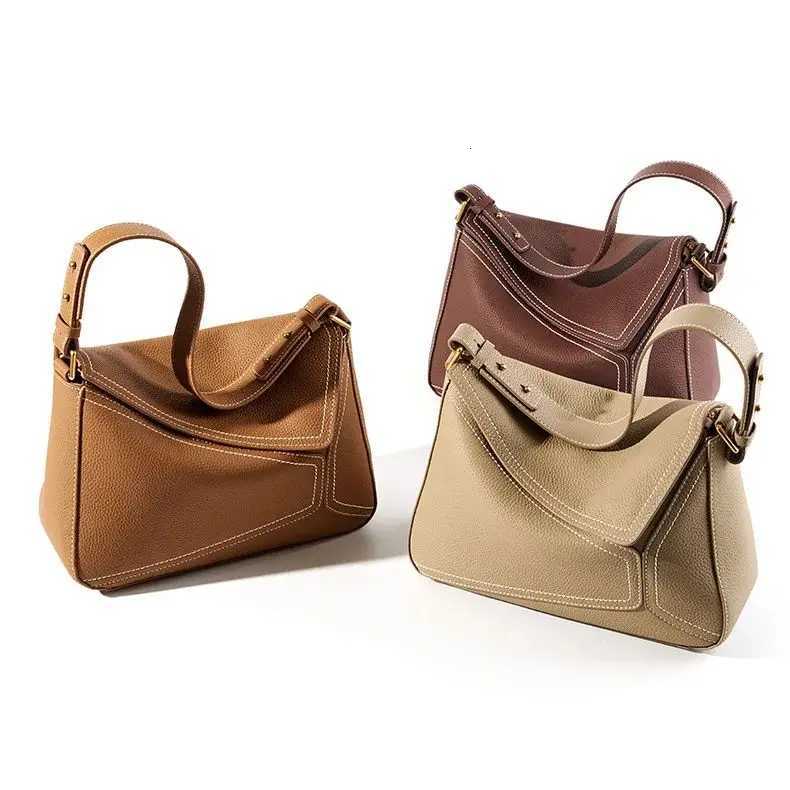 Single-Shoulder Underarm Geometric Bag Womens Full-Grain Cowhide Crossbody Commuter Bag Soft Irregular Shape Large CapacityW251118