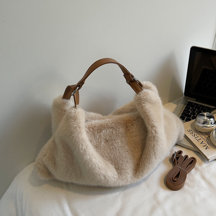 Fashion Plush Commuter Tote Bag for Women 2025 Autumn New Trendy Large Capacity Trendy Single Shoulder Crossbody Bag