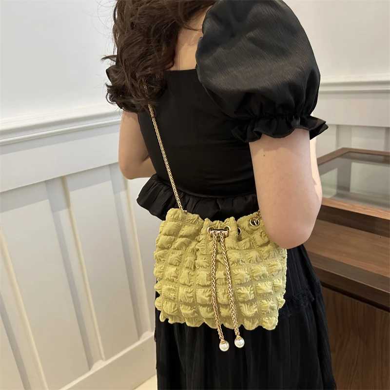 America Drawstring Chain Small Satchel High Quality Womens Bag Solid Pleatd Crossbody Bag Ladies High-end Bucket Bag Tote PurseW251118