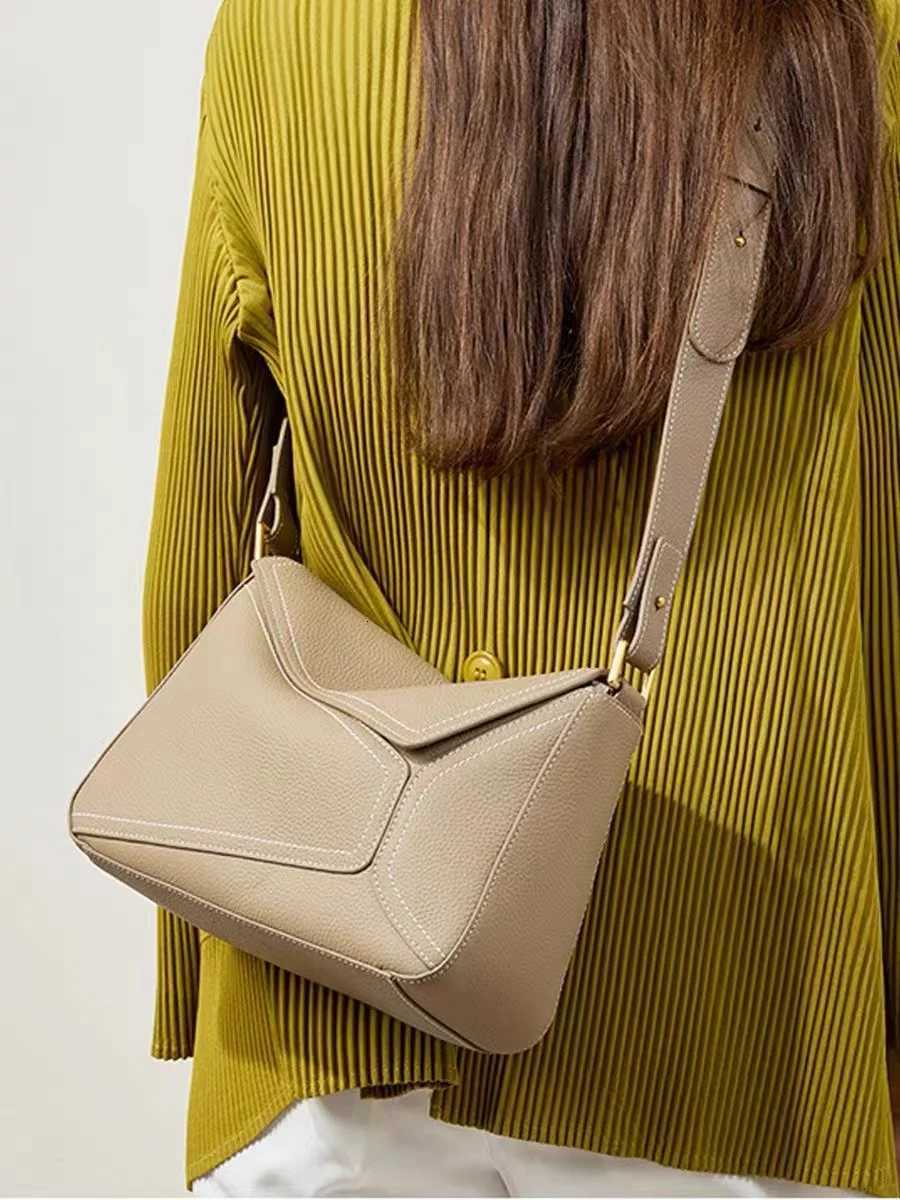 High Quality Fashion Square Bag Womens Handbag Genuine Cowhide Shoulder Messenger Bag Lady Purse Female Casual BagW251118
