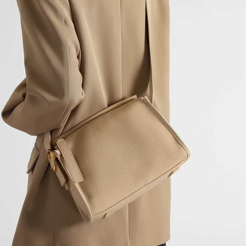 Womens Fashion Cow Genuine Leather Shoulder Bags Female Casual Commuting Handbags Ladies Retro Cowhide Crossbody Bag for LadyW251118