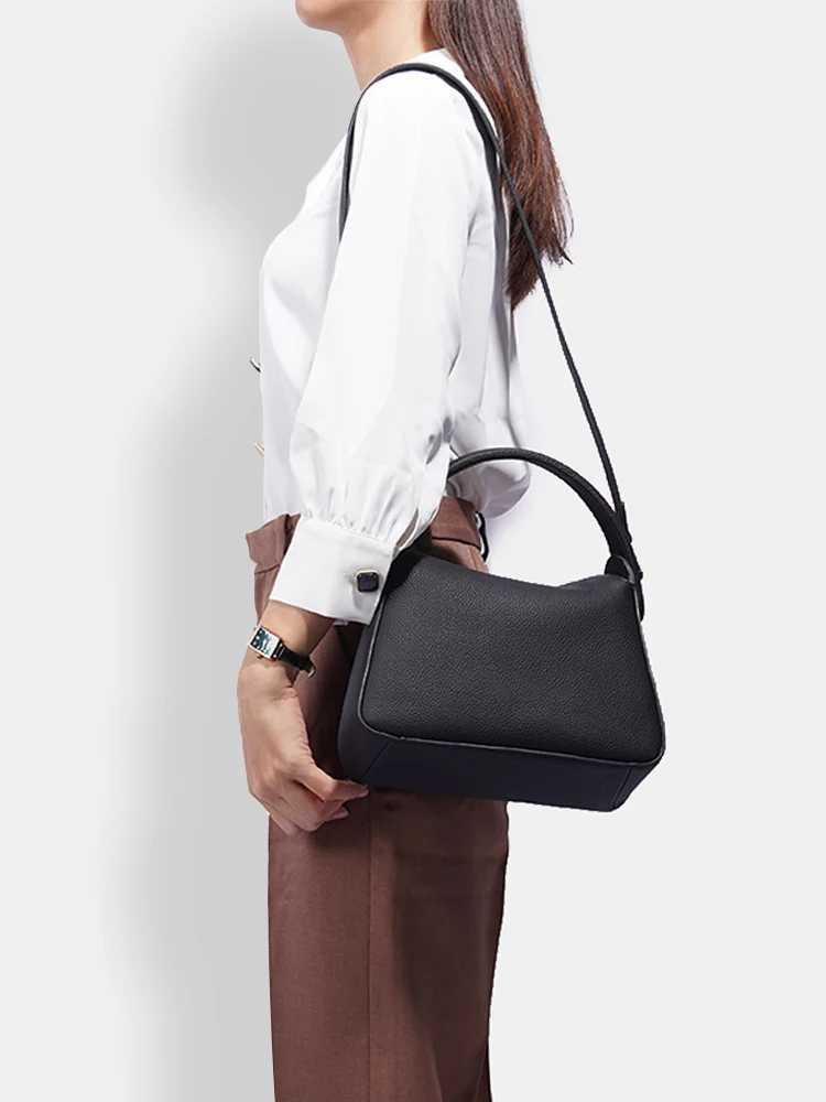 Zency Womens Luxury Solid Color Pillow Bag Designer Leather Crossbody Top-Handle Handbag Simple Elegant ShopperW251118