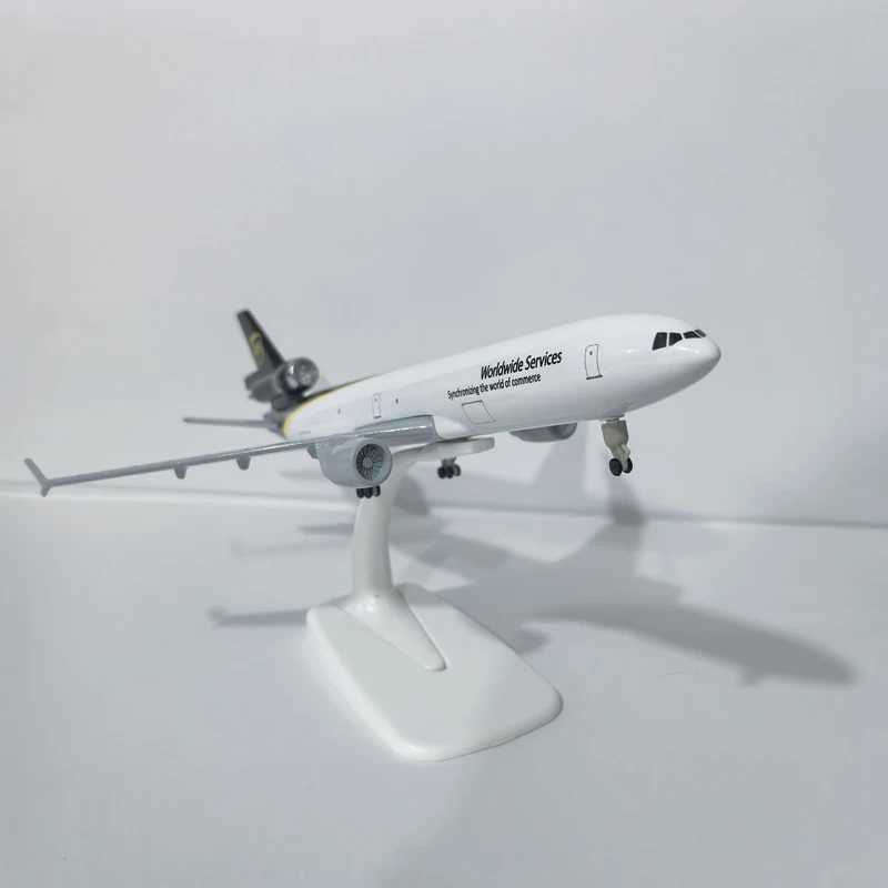 JASON TUTU 20CM UPS McDonnell Douglas MD-11 Aircraft Model Planel Airplane Diecast Metal Planes Collect Gifts C251118