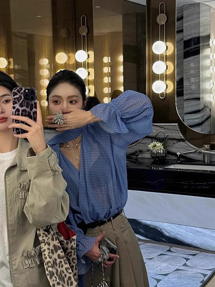 Ribbon V-Neck Blue Polka Dot Shirt For WomenS 2025 Spring/Summer French Style Unique Temperament Top 250417