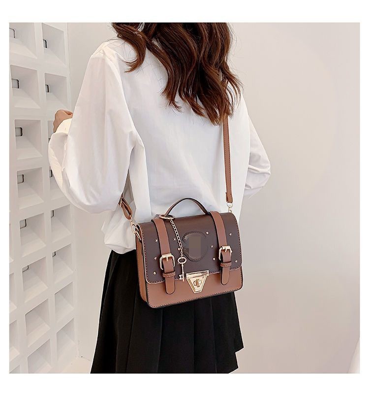 Portable Cambridge Messenger Bag with Hogwarts Theme