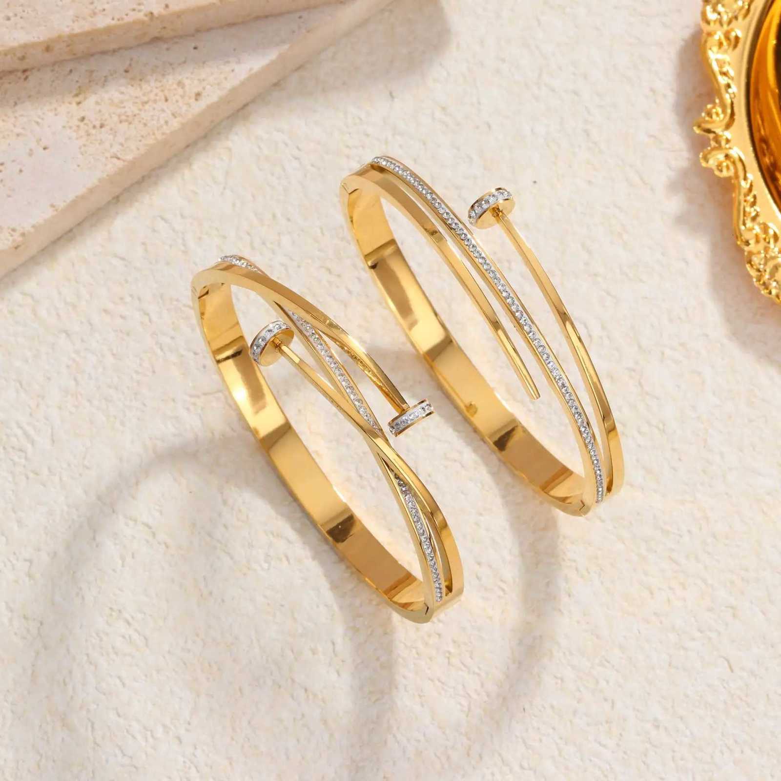 Stainless Steel Nails Inlaid With Zirconium Multi-layered Bracelet Women 18k Gold Plated Couple Holiday Gift Bracelet Jewelry W251118