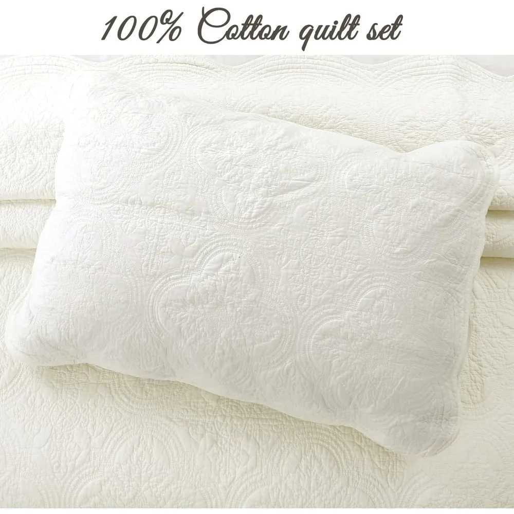 100 Cotton Medallion Off White Matelasse Embossed Bedding Quilt Set Reversible Lightweight BedspreadM251118