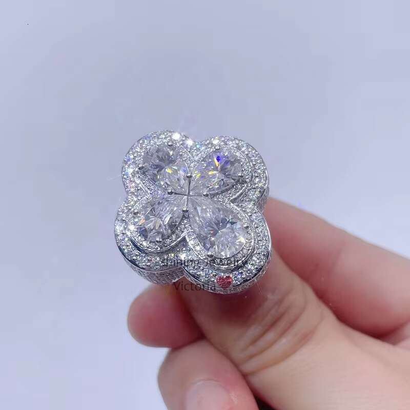 Drop Shipping Solid Sier Pear Cut Hip Hop Vvs Moissanite Dia Cluster Ring