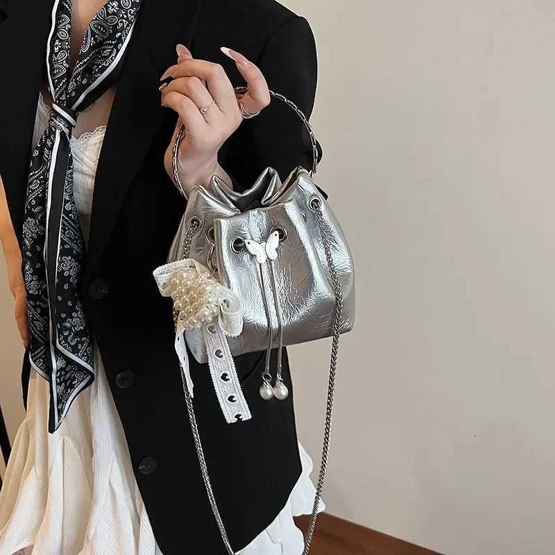 Summer Solid Color Mini Chain Crossbody Bag High-Grade Sense Soft Leather Drawstring Bucket Bags Lady Fashion HandbagsW251118