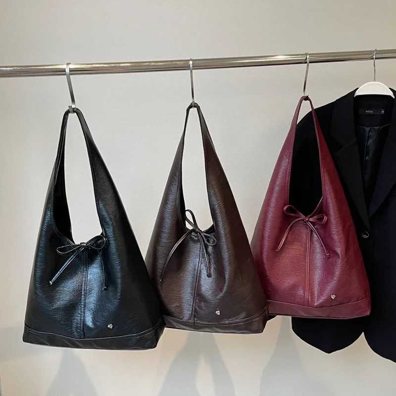 PU Material 2024 Hot Selling Shoulder Bag Bow Solid Color High Beauty Fashion Handbag Soft Simple Fashion Western Style Tote BagW251118