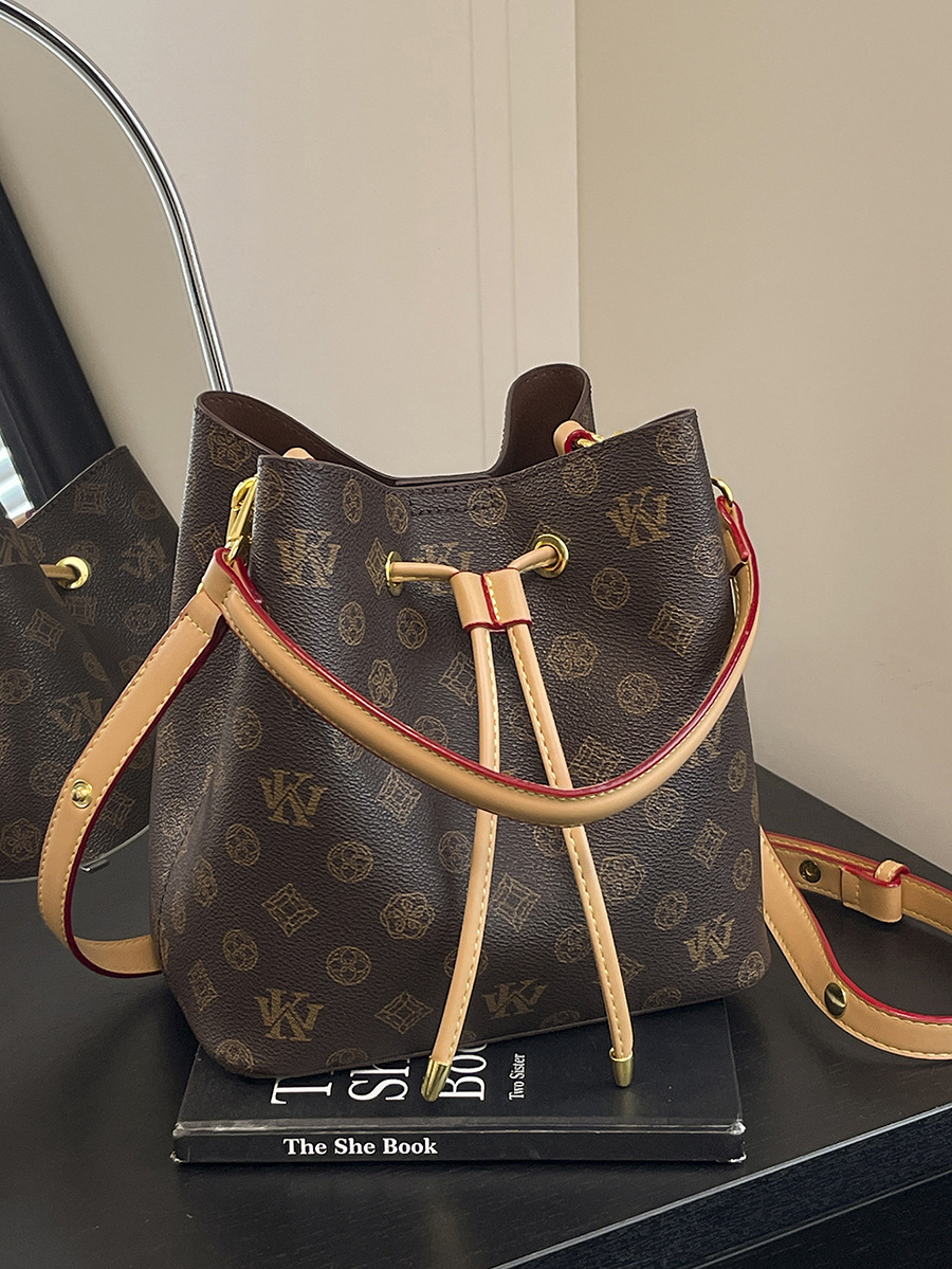 WK Crossbody Luxury Bag Bag High-end New Leather Luxury Bag Vintage Shoulder Bag Ins Trend Brand Bag Women Chain Small bag