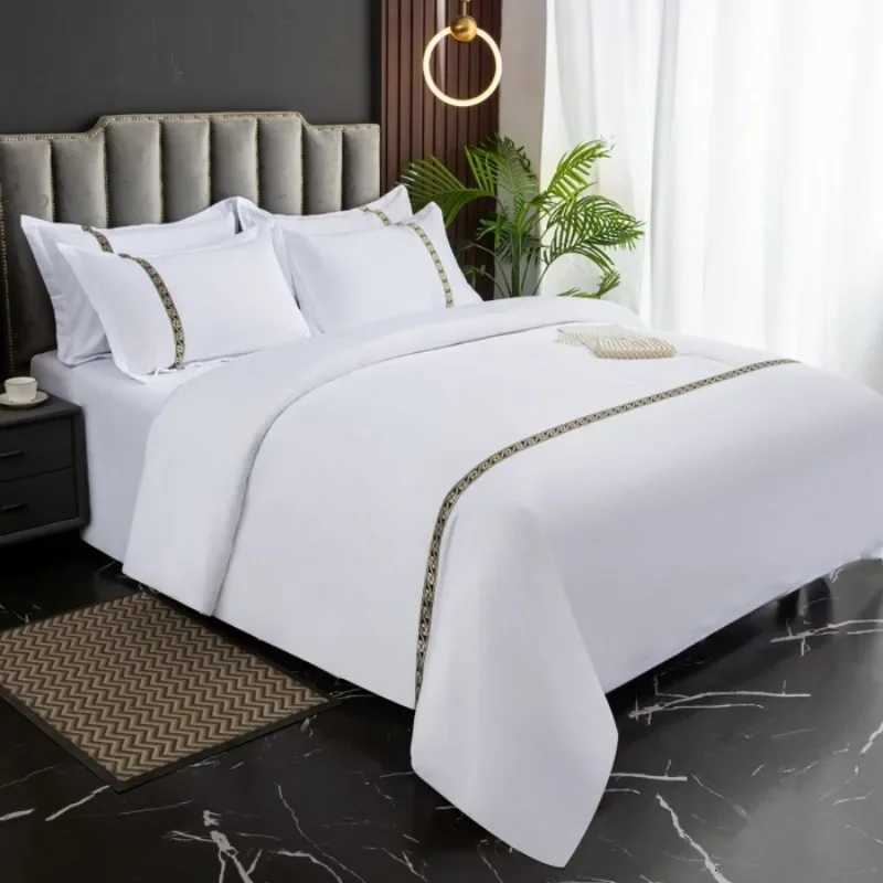 New 140g twill thickened hotel four-piece hotel linen pure white single quilt set webbing hotel bed and breakfastM251118