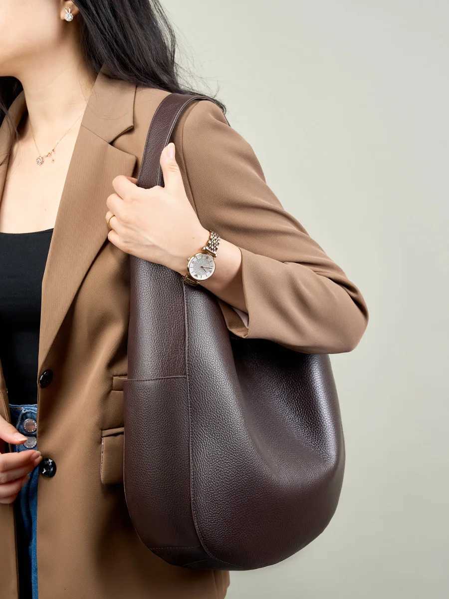 YANATARI underarm cowhide Genuine leather bag Soft Leather Large Capacity minimalist handbag luxury high quality shoulder bagW251118