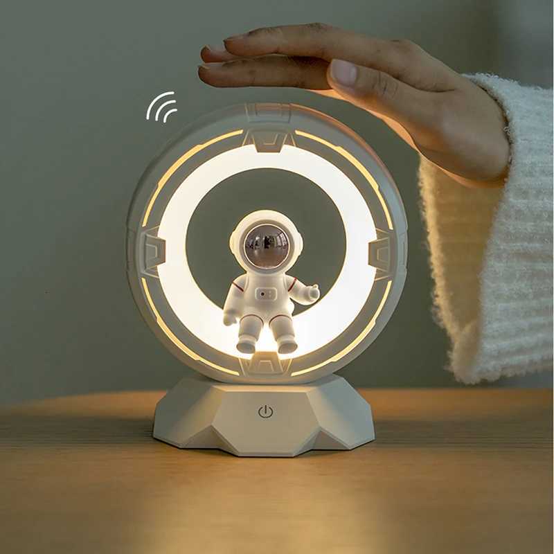 Rechargeable LED Table Lamp Home Touch Dimmable Eye Table Lamp For Bedroom Children Astronaut LED light for Children M251118