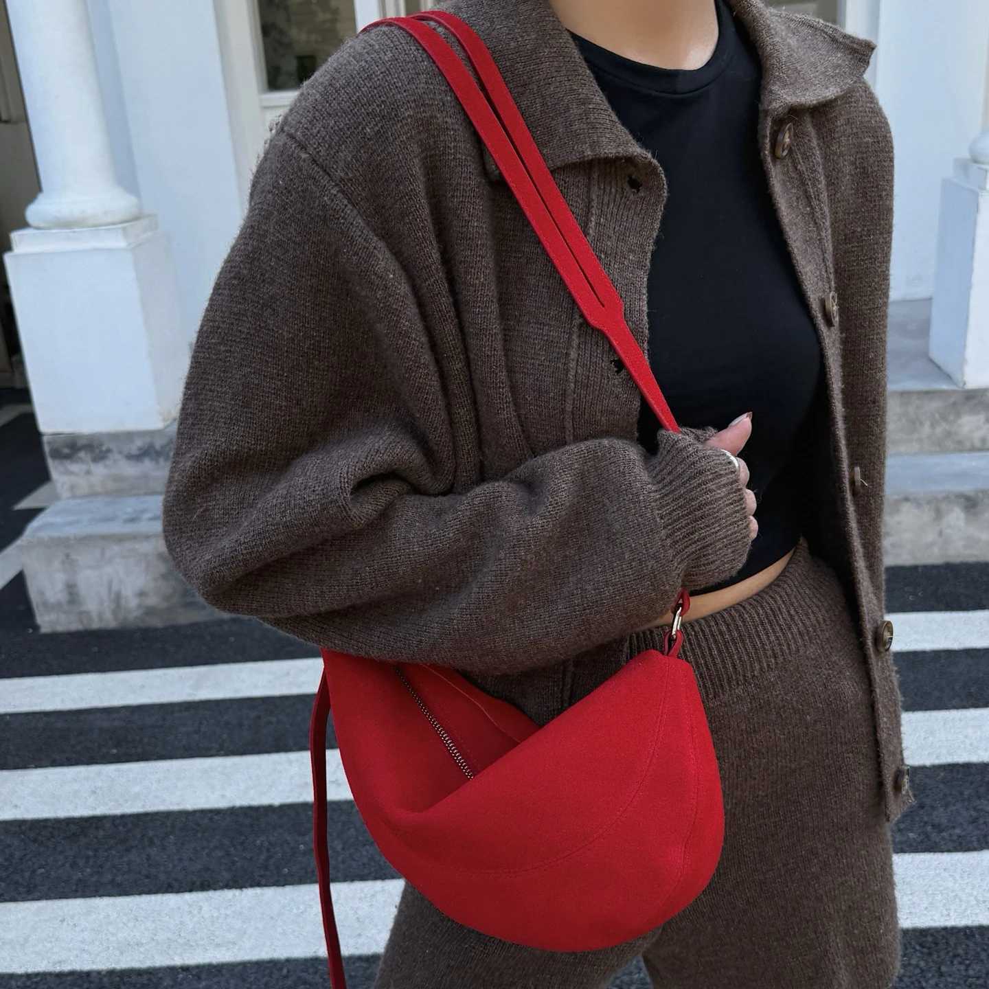 Suede dumpling bag 2025 new niche design frosted cowhide vintage Japanese croissant bag fashion lady one-shoulder crossbody bagW251118