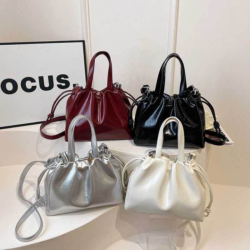 This Years Popular Hot Items Drawstring Lady Bag Advanced Texture Oil Skin Versatile Single Shoulder Crossbody BagW251118