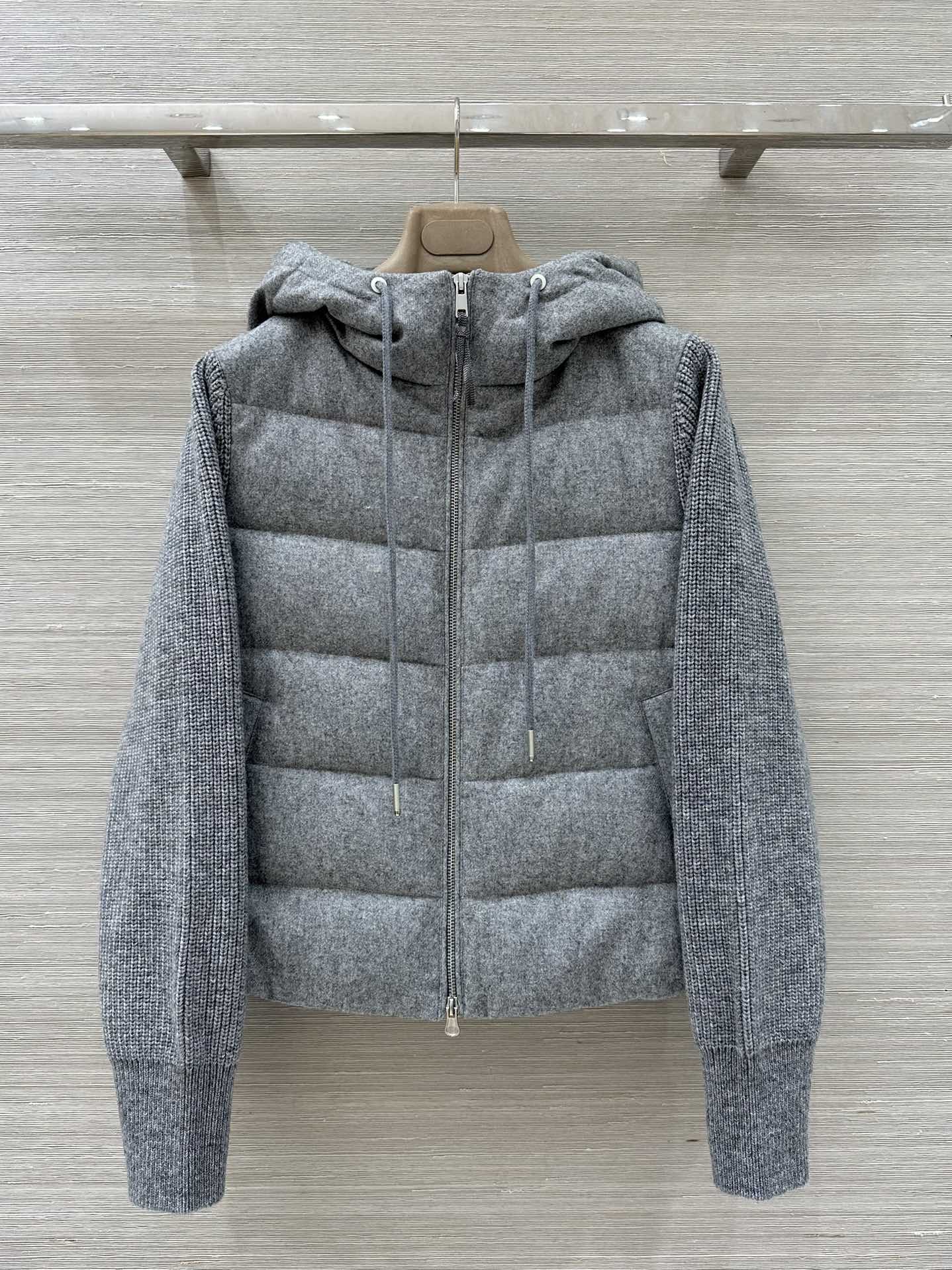 2025 Autumn/Winter New Hooded Chain Zipper Knitted Splicing Down Jacket