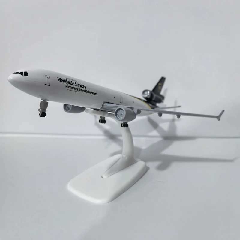 JASON TUTU 20CM UPS McDonnell Douglas MD-11 Aircraft Model Planel Airplane Diecast Metal Planes Collect Gifts C251118