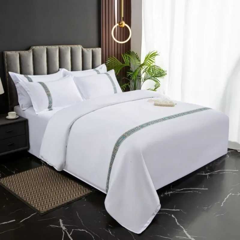 New 140g twill thickened hotel four-piece hotel linen pure white single quilt set webbing hotel bed and breakfastM251118