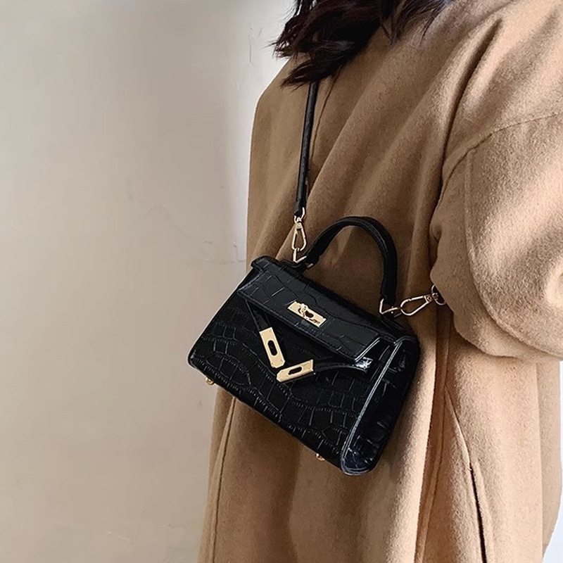 Women's 2025 new trendy light luxury Kelly bag fashionable handheld small square bag high-end single-shoulder crossbody bag