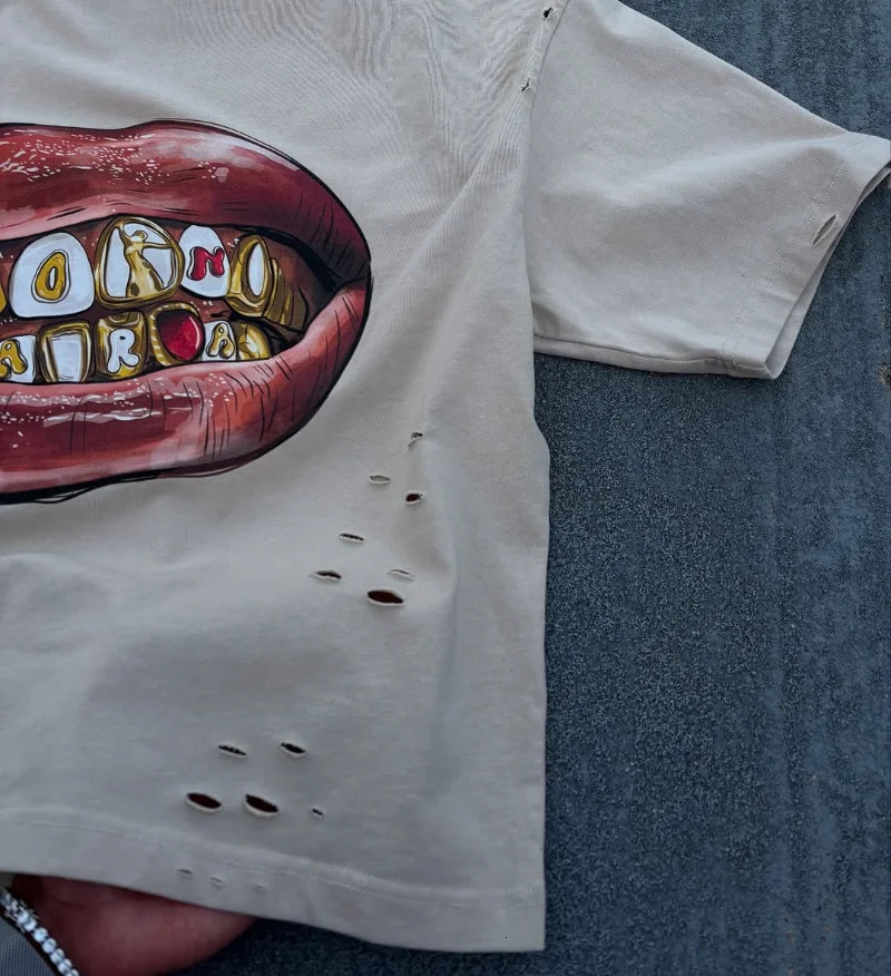 Europe and the United States fashion loose hole T-shirt Gothic print n men trend Harajuku street casual oversized shirt 250417