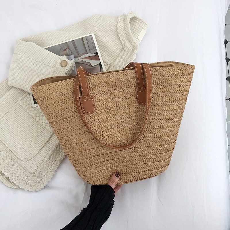 Stylish Women's Rattan Tote Bag with Adjustable Strap - Ideal for Beaches and Work