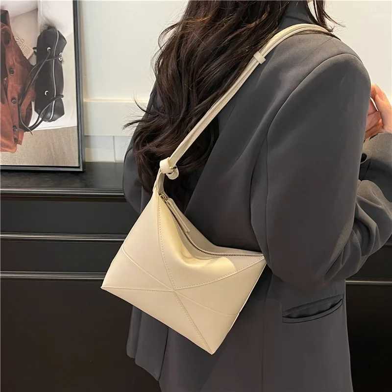 Super Popular Design Fashion Art Sense New 2025 Armpit Bag - Color-Match Commuting Lunch ToteW251118
