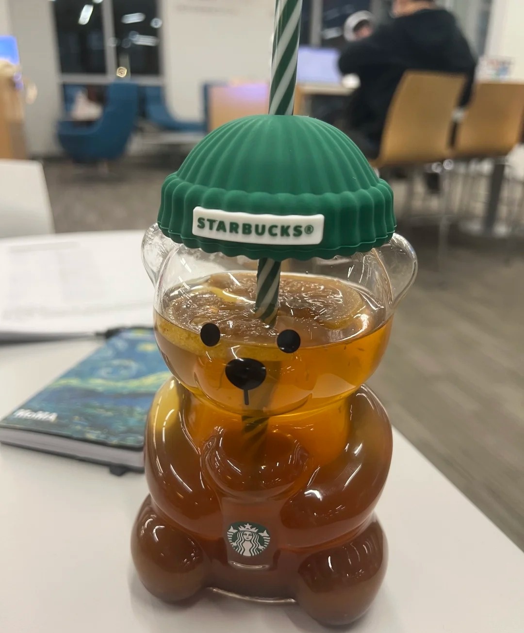 20OZ Star bucks Glass Bearista Cups With Straw Transparent Bear Tumbler Cups With Hat For Iced Coffee Cold Drinking Water Bottles For Christmas Gift W