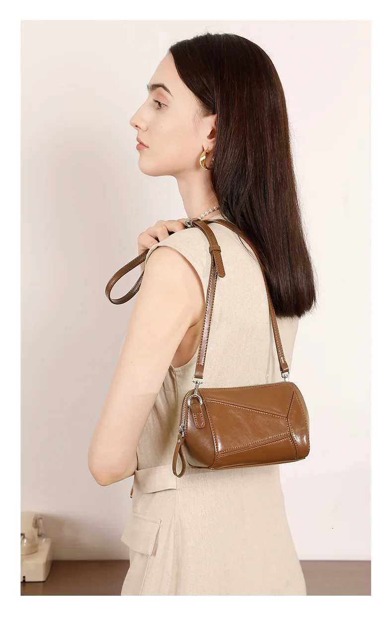 Retro Geometric Pattern Fashionable High-end 2025 New Model Premium Genuine Leather First Layer Cowhide Crossbody Womens BagW251118