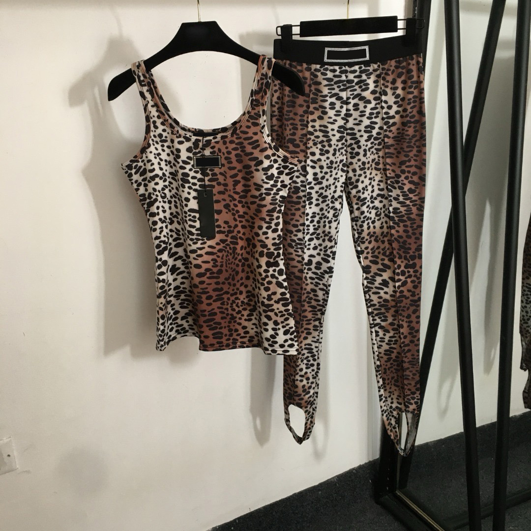 2025 designer Active Sets Women's ActivewearLetter Shirt Clothes New Yoga Sports Set Leopard Print Slim Sling Vest Elastic Slim Legging Leggings Coffee S-XL