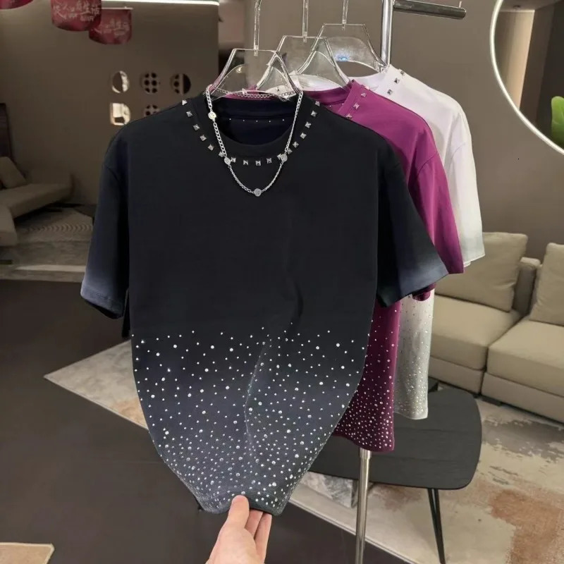 Starry Sky Rivet Diamond Loose Short Sleeve Tshirt for Men Gradient Fashion Casual Round Neck Half Top 250407