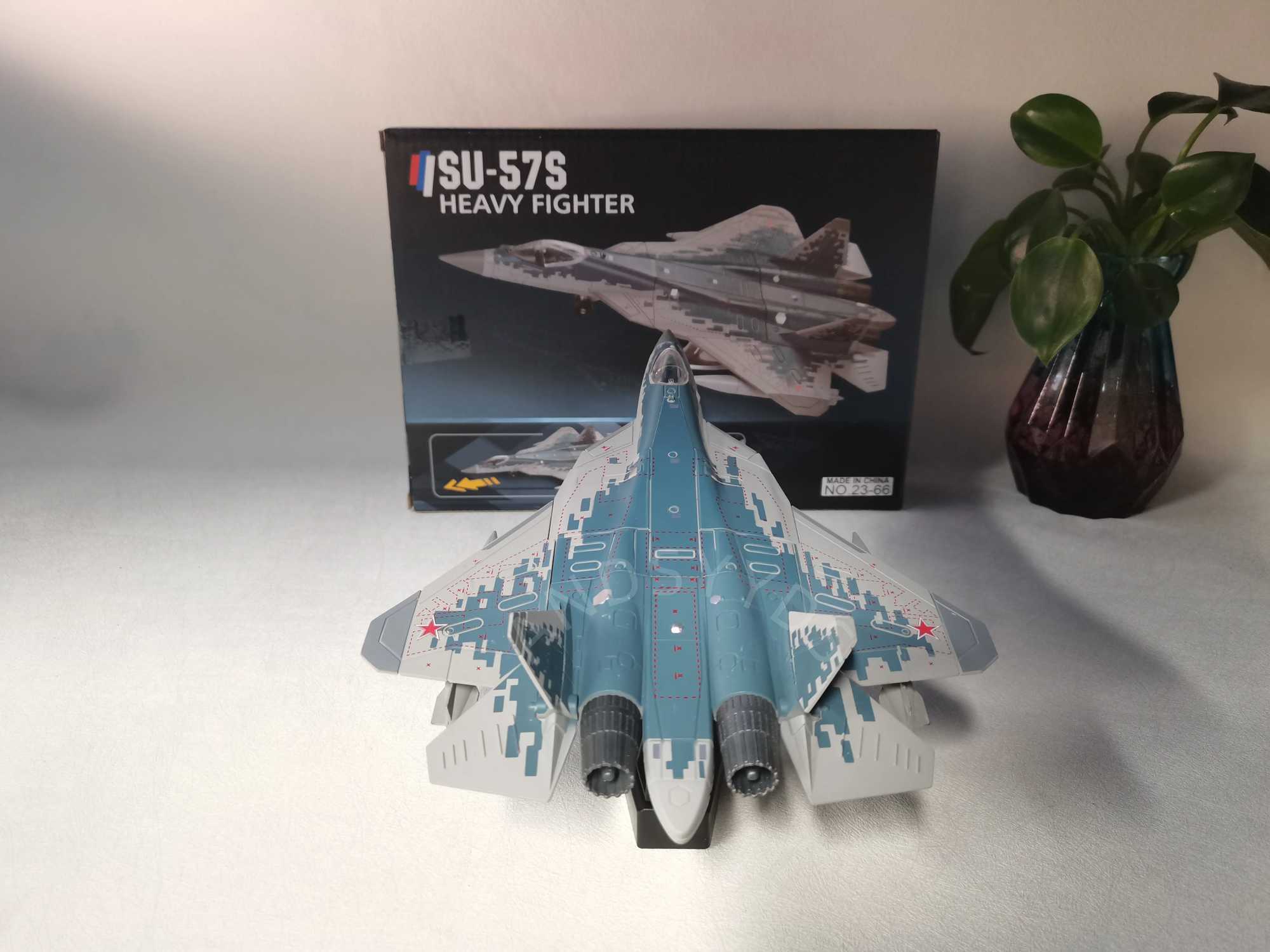 1/100 Scale SU57 Fighter Airplane Model ABS Diecast Aircraft Su-57 Plane Model Toy For Collection Modern Educational Toys build C251118