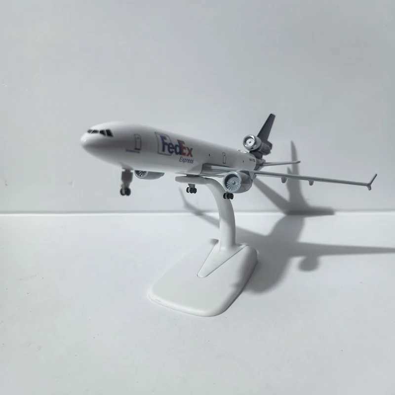 JASON TUTU 20CM Diecast Metal Planes Fedex Express McDonnell Douglas MD-11 Aircraft Model Planel Airplane Collect Gifts C251118