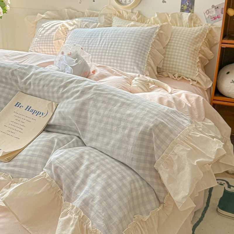 Korean Princess Style Bedding Set Soft Skin-friendly Lattice Lace Ruffles Quilt Cover Plaid Style Duvet Covers Set casesM251118