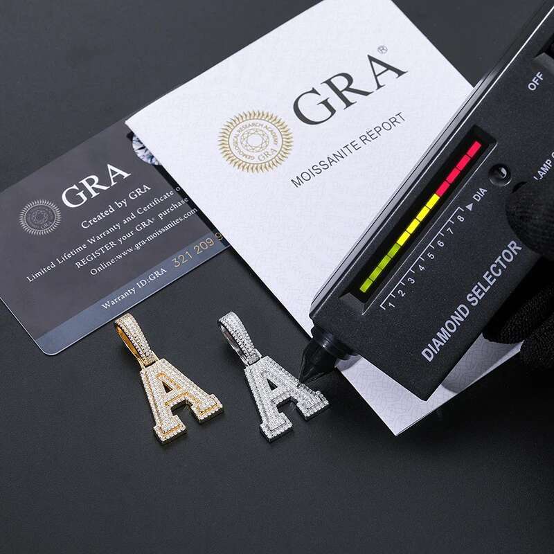 New Moissanite 26 A-Z Letter Pendant Jewelry Necklace Women Iced Out Personalized Charms Rapper Super Star Hip Hop Punk S