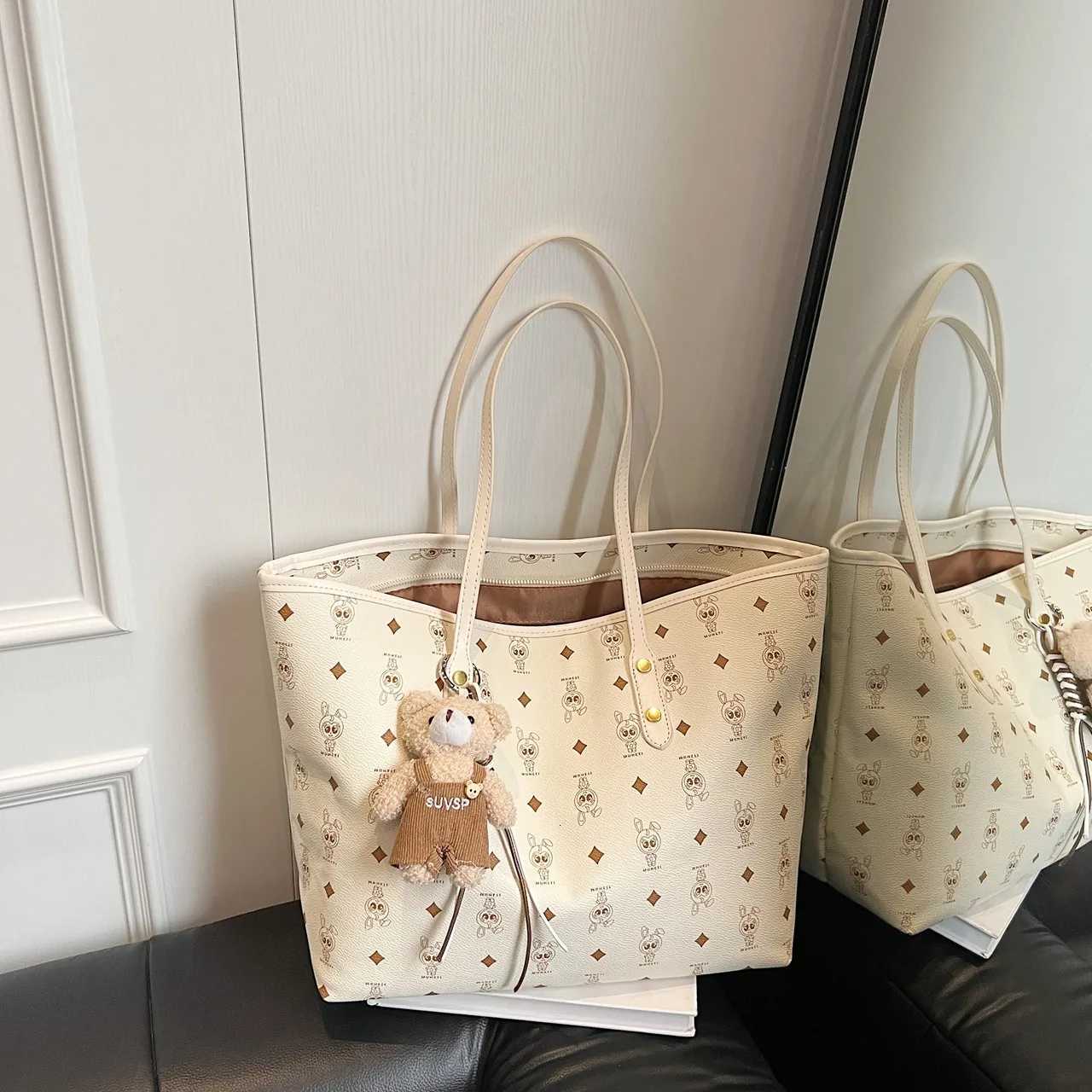 Trendy Commuter Crossbody Bag Women Minimalist Vintage Leather Tote Designer Purse Luxury Solid Color Large Capacity StylishW251118