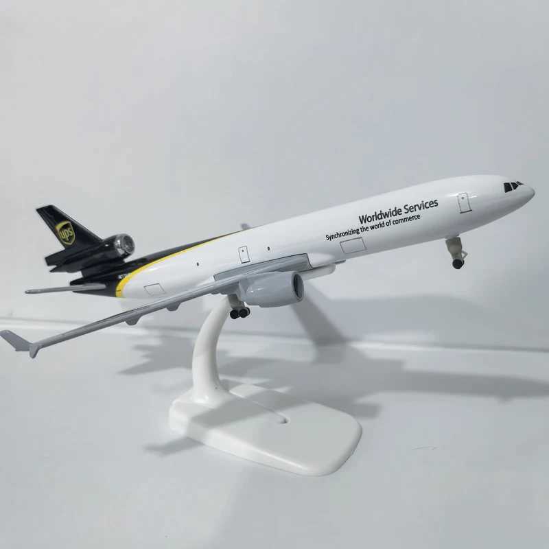 JASON TUTU 20CM UPS McDonnell Douglas MD-11 Aircraft Model Planel Airplane Diecast Metal Planes Collect Gifts C251118