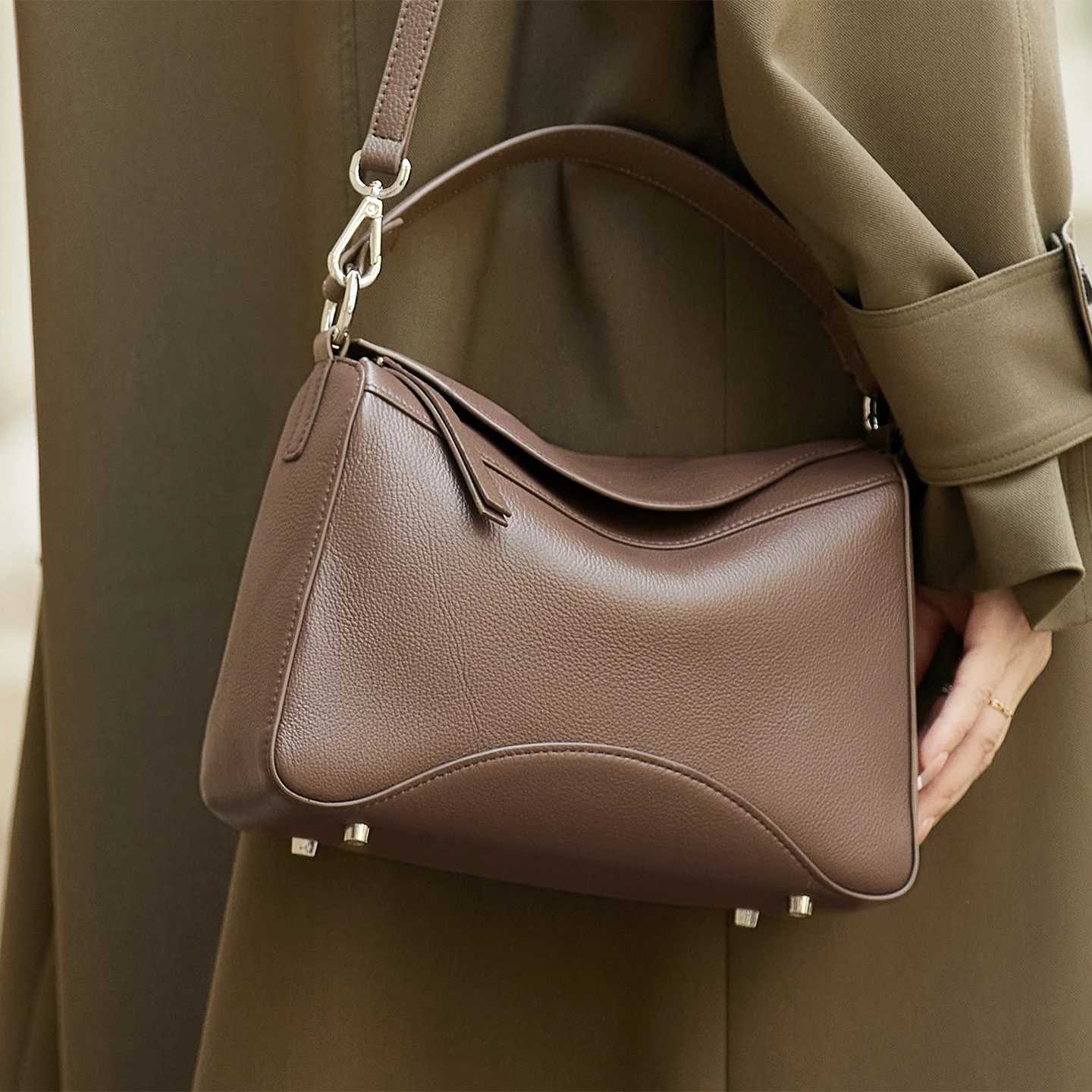 2015 New Luxurious Women Leather Purses ZOOLER First Cow Leather Crossbody Bag Soft Handmade Shoulder Messenger Bag AL676W251118