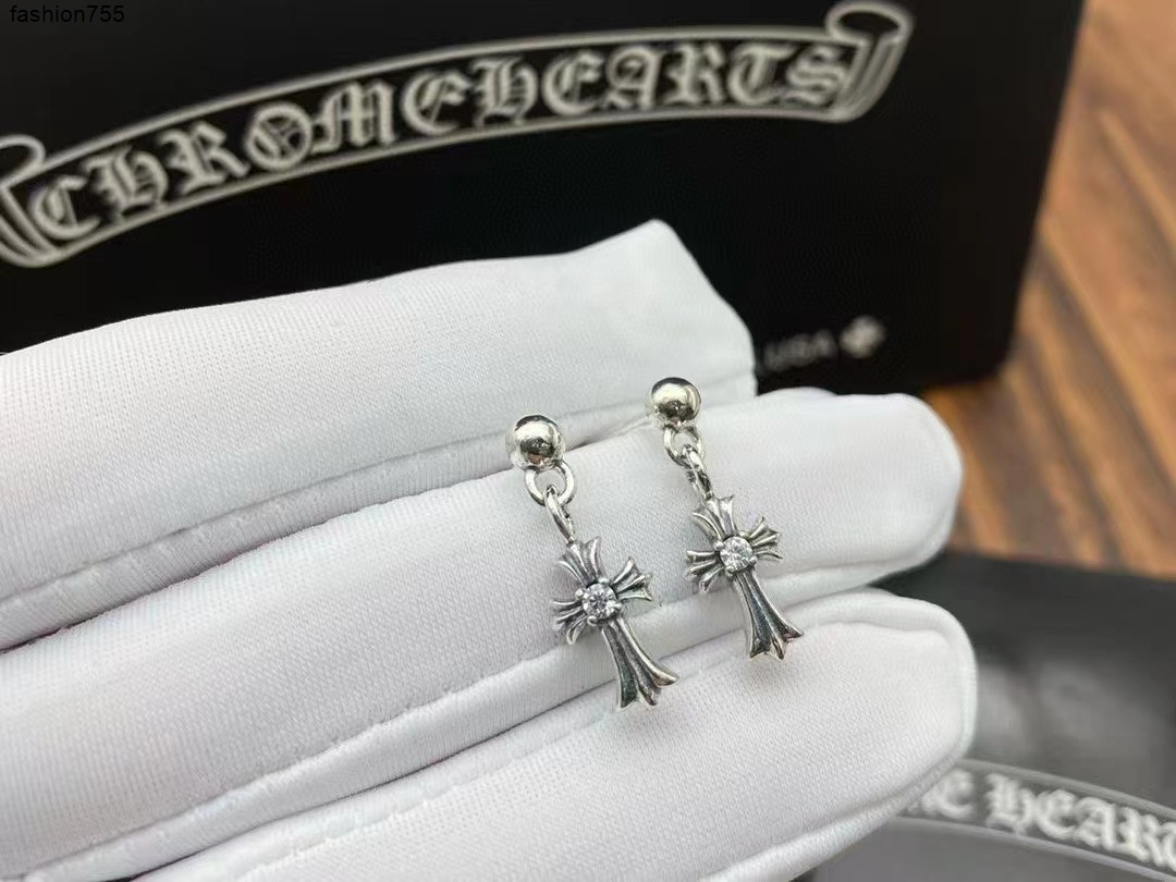 Stud Dangle Chandelier Designer Chromes Vintage Cross Stud Earings Woman 925 Thai Silver Classic Design Earrings Luxury Hip hop Plated 14k Gold Earring Valentines