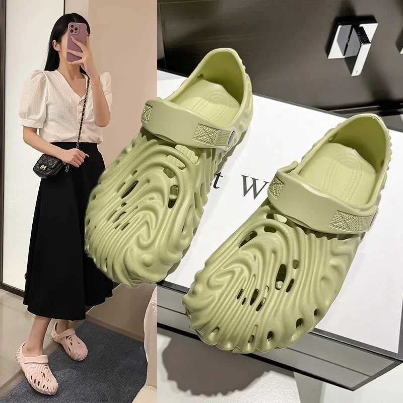 Large Size Slip-On Sandals Womens Breathable Anti-Slip Beach Thong Shoes Fingerprint Design Couple Style Summer New ArrivalC250418