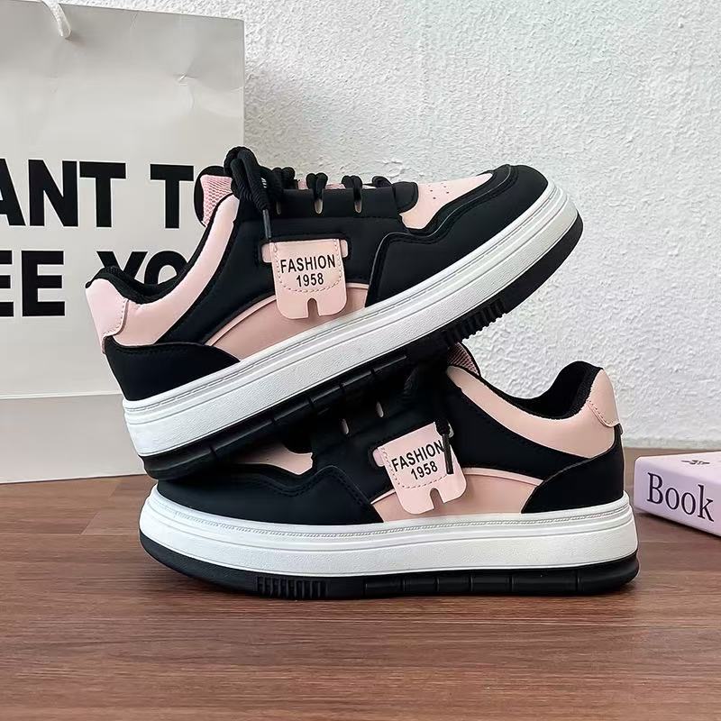 Black Pink White Shoes For Women 2025 New Popular Autumn Versatile Student Casual Sports Shoes Thick Soled Height Increasing Board Shoes