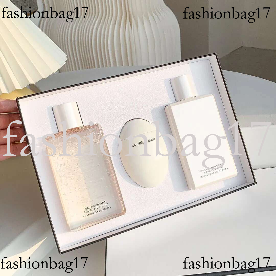 On sale Skin Care 3 in 1 Set Foaming Shower Gel Moisturizing Body Lotion 200ml Hand Cream 50ml Women Bath Sets 3pcs Gift Box High Version Quality Fast