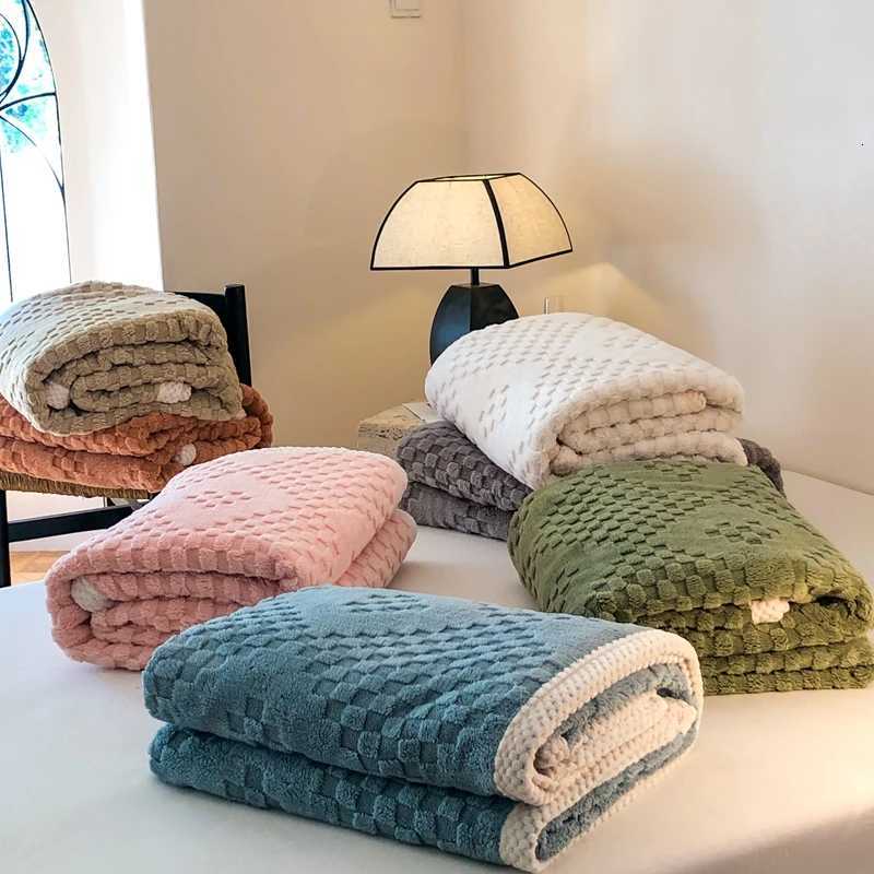 2024 high gram weight new jacquard tafu fleece quilt cover blanket big bag wide edge four-piece setM251118