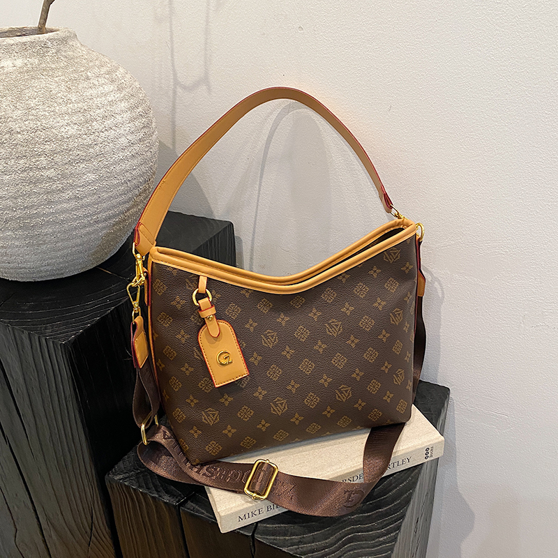 WK Shoulder Bag tote handbags Girls cross body bag totos for women Shoulder Bags Casual Handbag messenger bag purse Totes composite bag lady