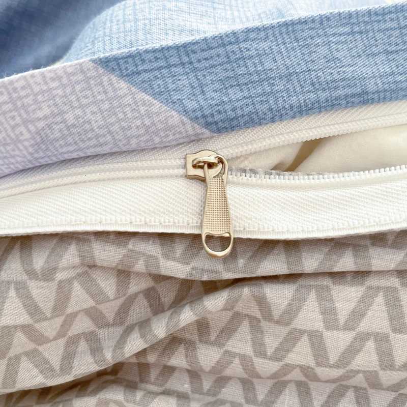 3pcs 100 Cotton Duvet Cover Set Including 1pc Duvet Cover and 2pcs cases Newly Printed Soft Comfortable and BreathableM251118