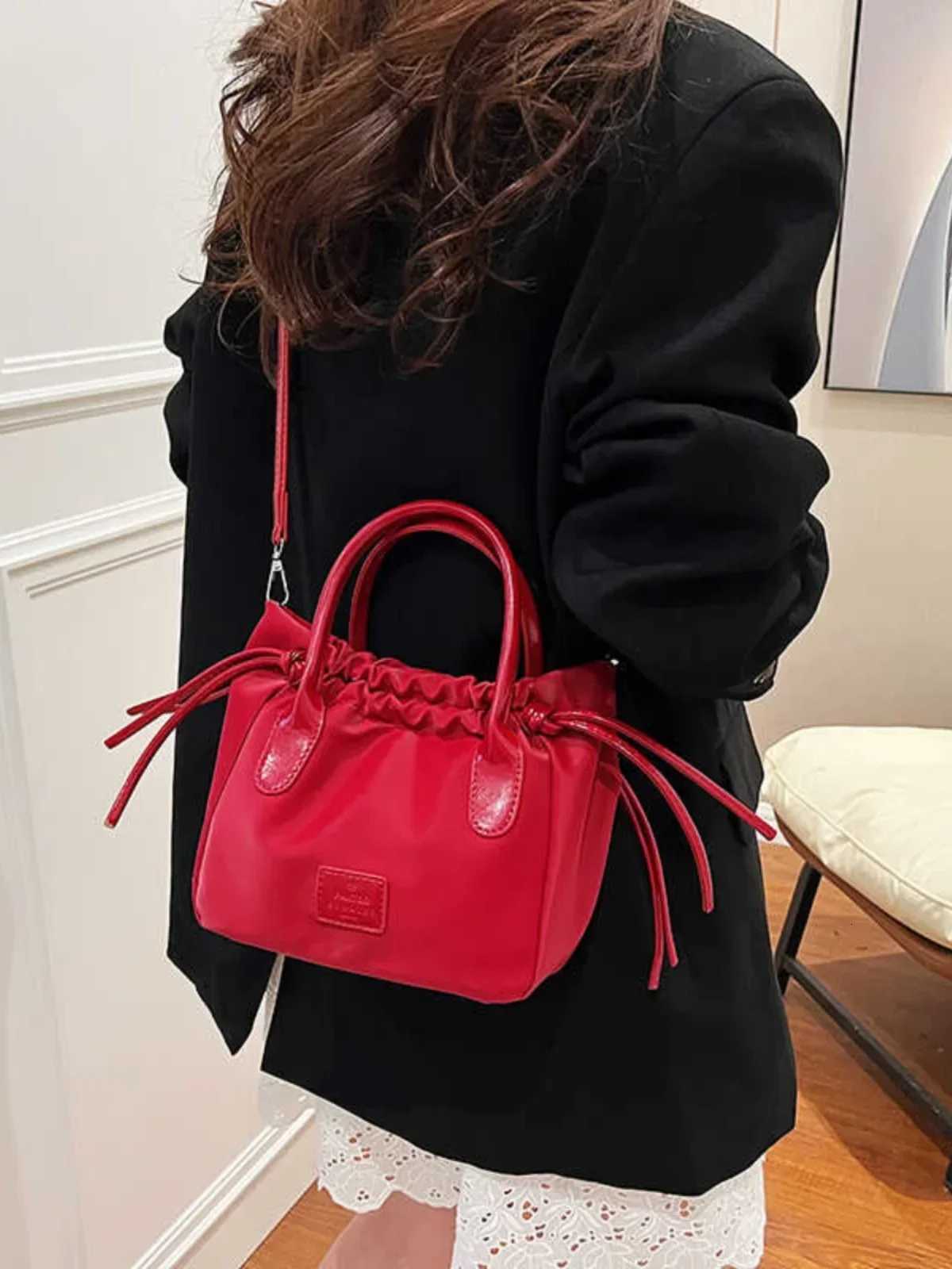 Elegant Drawstring Design Crossbody Bag For Women Red Pleated Handheld Bag Female New Soft Leather Bucket Single Shoulder BagW251118